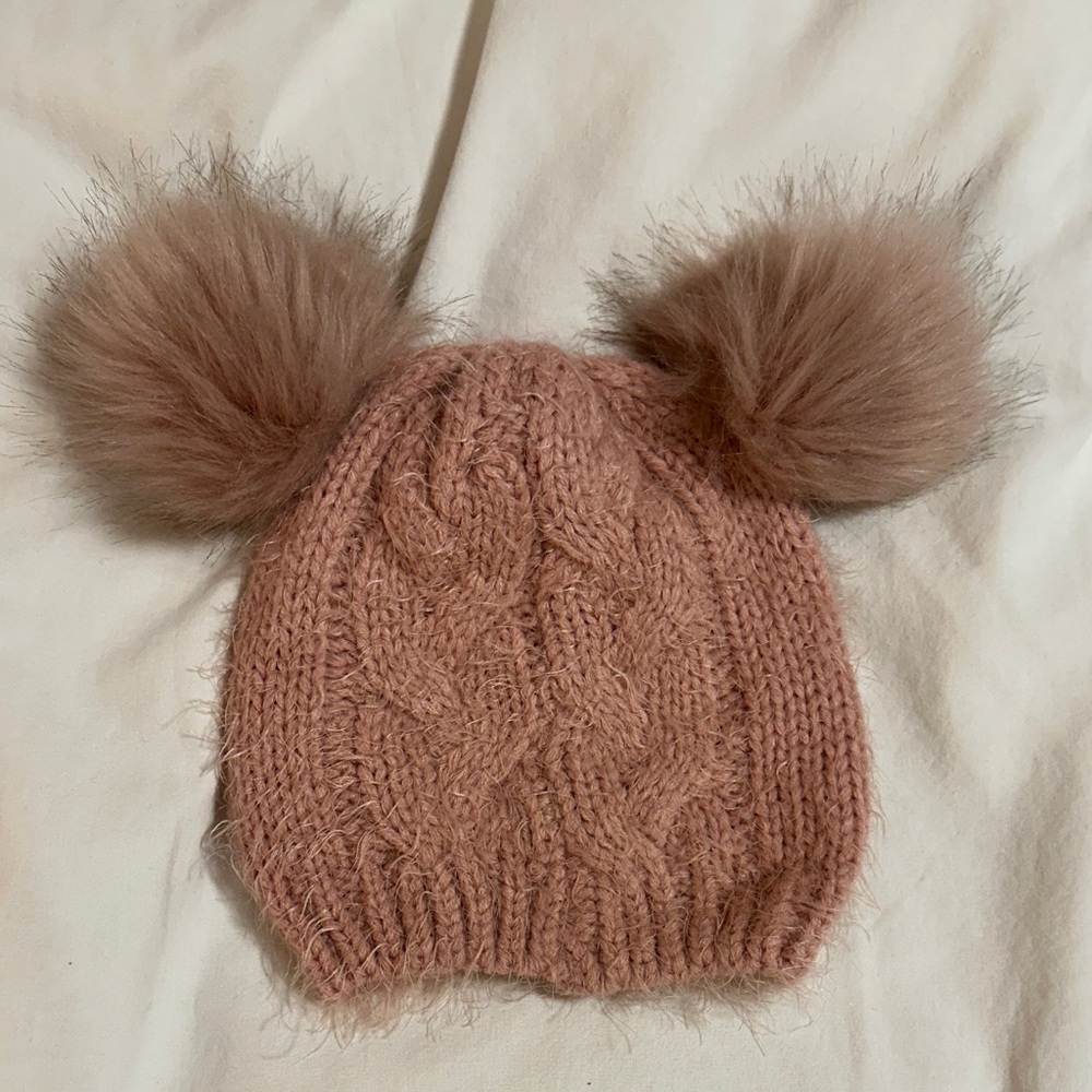 Primark Pom-Pom Beanie